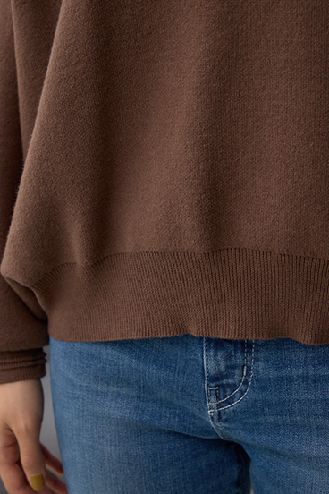 Vネックフリンジスウェッターニット 詳細画像