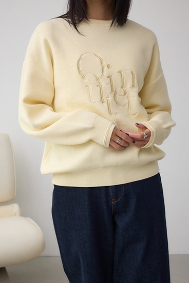 ロゴ刺繍ニットトップス