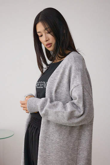 ニットロングカーディガン