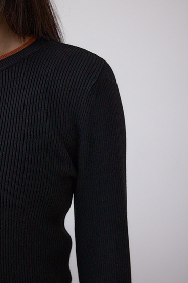 格上げ ヘンリーネックデザインニットトップス 詳細画像