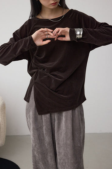 ベロアアシメカットトップス