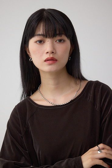 ベロアアシメカットトップス