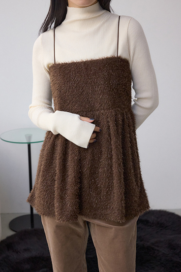 ラメシャギーカットキャミソール