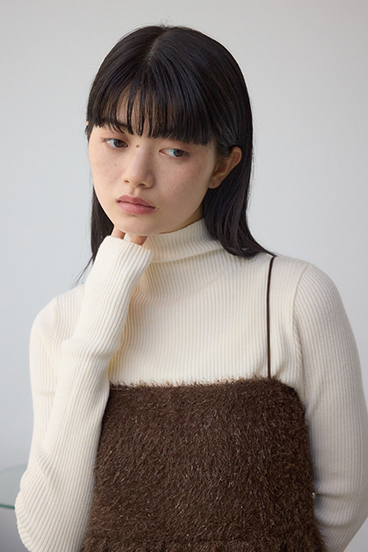 ラメシャギーカットキャミソール