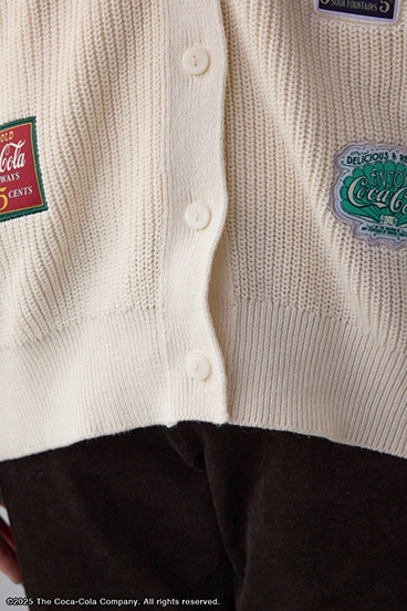 【Coca-Cola®｜AZUL】ワッペンカーディガン 詳細画像