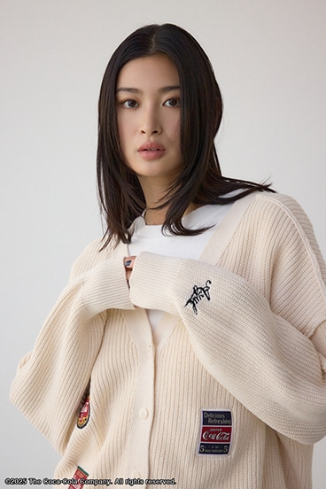 【Coca-Cola®｜AZUL】ワッペンカーディガン