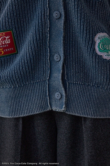 【Coca-Cola®｜AZUL】ワッペンカーディガン 詳細画像