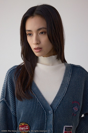 【Coca-Cola®｜AZUL】ワッペンカーディガン 詳細画像