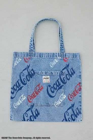 【Coca-Cola®｜AZUL】 総柄トートバッグ