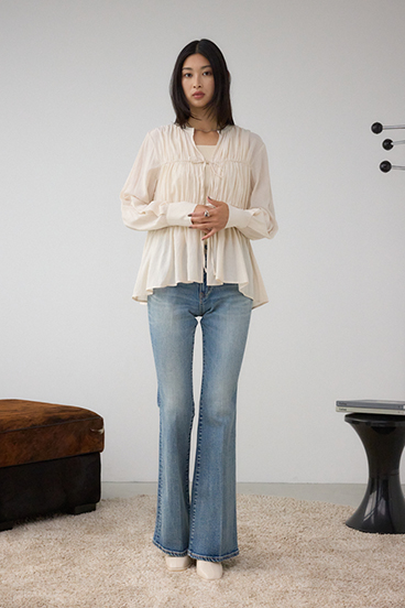 AZUL DENIM センタープレスセミフレアデニム 詳細画像