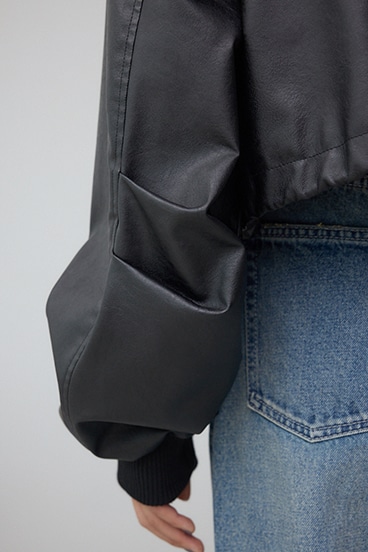 フェイクレザーショートブルゾン 詳細画像