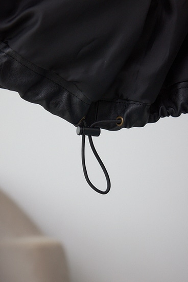 フェイクレザーショートブルゾン 詳細画像