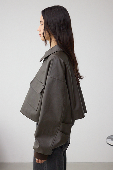 フェイクレザーショートブルゾン 詳細画像