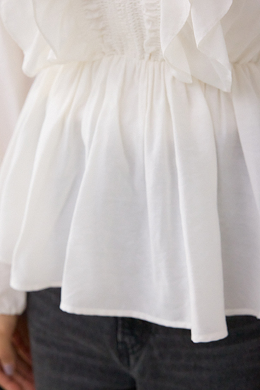 ラッフルショルダー長袖ブラウス 詳細画像