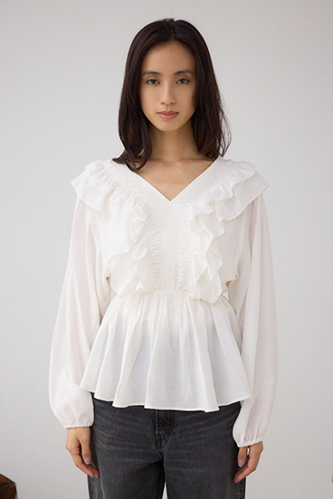 ラッフルショルダー長袖ブラウス 詳細画像