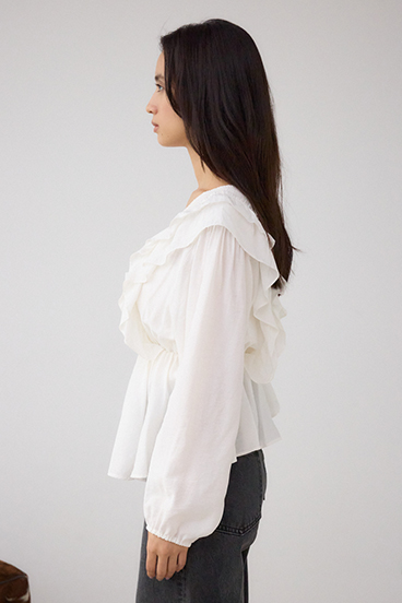 ラッフルショルダー長袖ブラウス 詳細画像