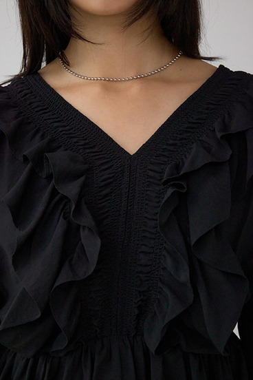 ラッフルショルダー長袖ブラウス 詳細画像