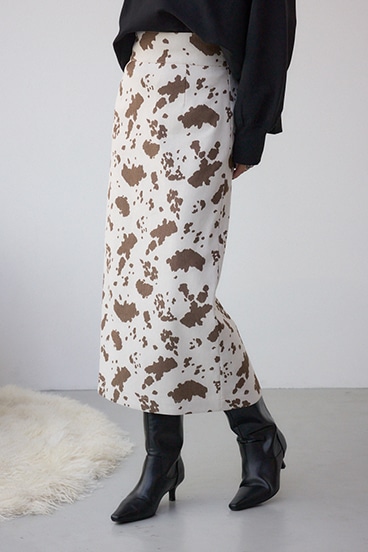 カウ柄ジャガードタイトスカート