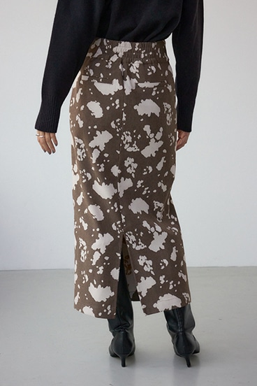 カウ柄ジャガードタイトスカート