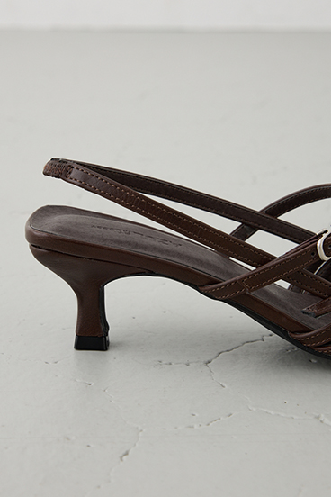 ポインテッドベルトデザインパンプス 詳細画像