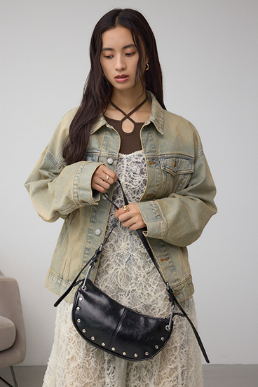 堀田茜さん着用アイテム】スタッズデザインワンハンドルバッグ