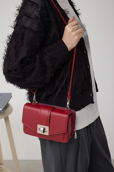 ターンロックフラップウォレットバッグ