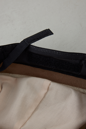 フェイクレザーチェーンキャスケット 詳細画像