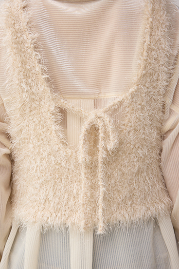 バックオープンポンポンヤーンベスト 詳細画像