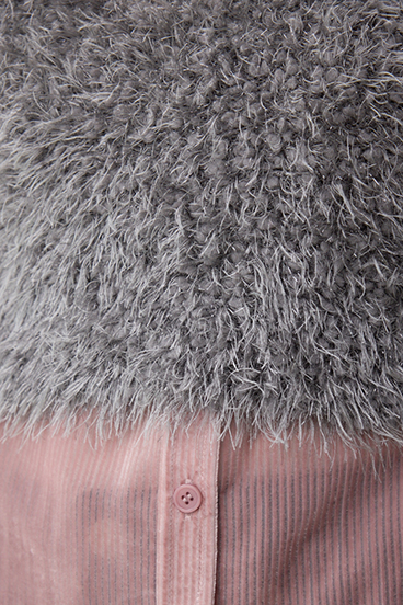 バックオープンポンポンヤーンベスト 詳細画像