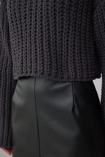 マットモールクロップドハイネックニット 詳細画像