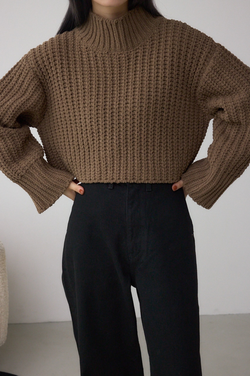 マットモールクロップドハイネックニット