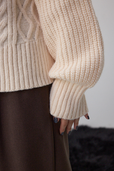 オープンショルダーケーブルニット 詳細画像