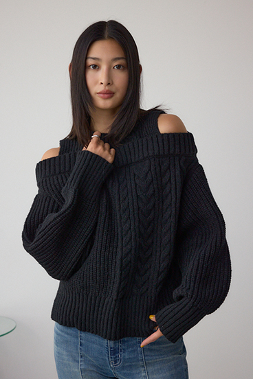 オープンショルダーケーブルニット 詳細画像