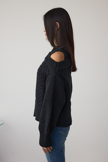 オープンショルダーケーブルニット 詳細画像