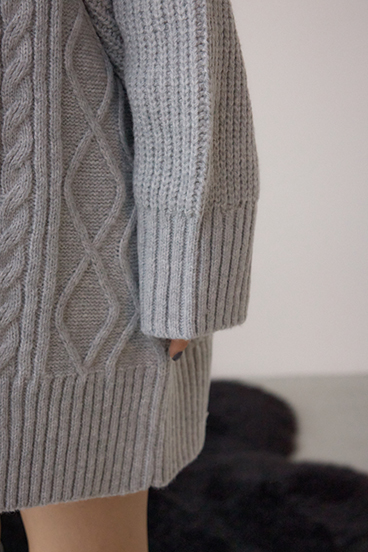 オープンショルダーケーブルニット 詳細画像