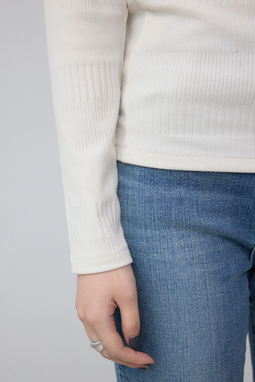 オフショルダーロングスリーブカットトップス 詳細画像