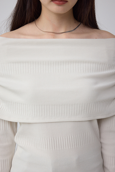 オフショルダーロングスリーブカットトップス 詳細画像