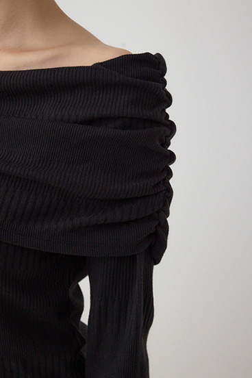 オフショルダーロングスリーブカットトップス 詳細画像