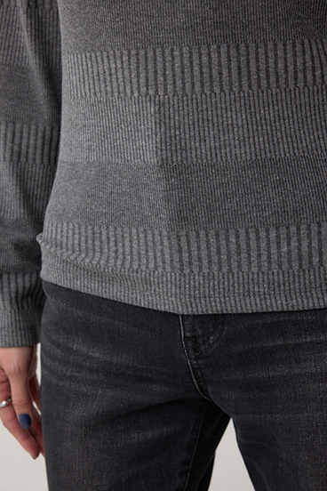 オフショルダーロングスリーブカットトップス 詳細画像