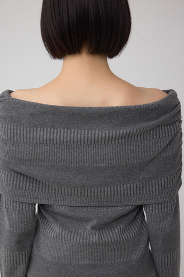 オフショルダーロングスリーブカットトップス 詳細画像