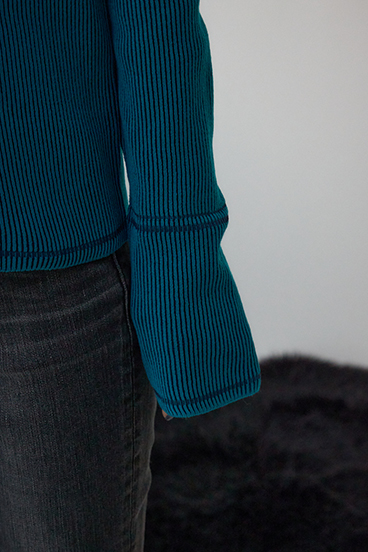 ジャガードロゴリブトップス 詳細画像