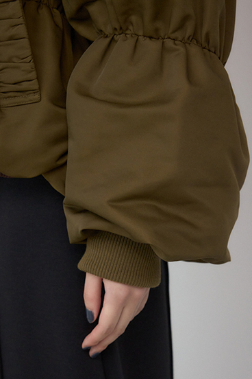 【PLUS】ギャザーバルーンブルゾン 詳細画像