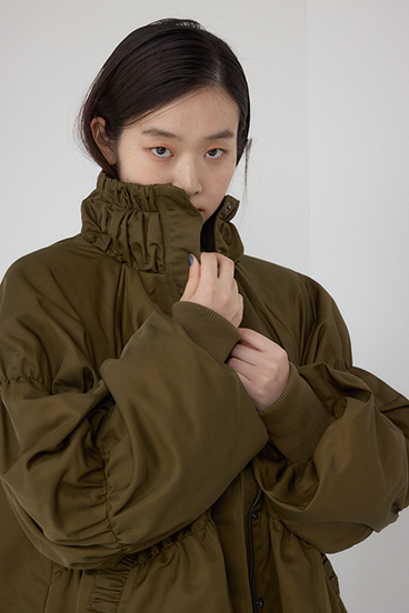 【PLUS】ギャザーバルーンブルゾン