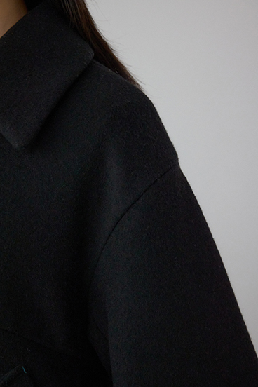 【PLUS】ボリュームスリーブペプラムコート 詳細画像