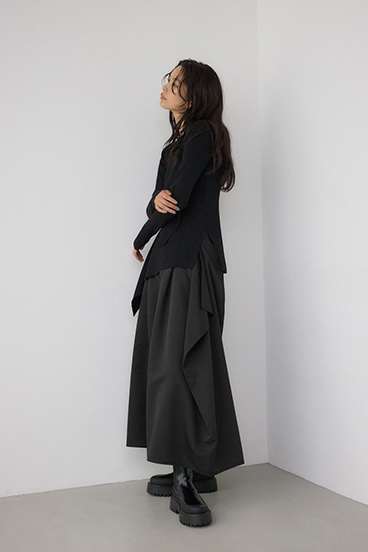 【PLUS】ドレープワイドパンツ 詳細画像