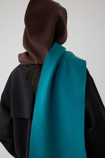 【PLUS】リバーシブルフーディーマフラー