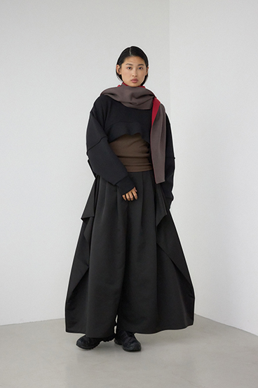 【PLUS】リバーシブルフーディーマフラー 詳細画像