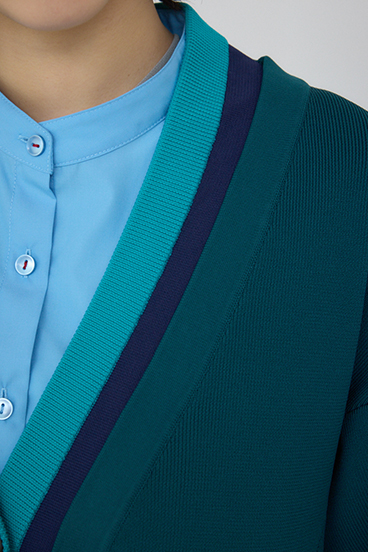 【PLUS】レイヤードペプラムニットカーディガン 詳細画像