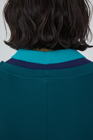 【PLUS】レイヤードペプラムニットカーディガン 詳細画像