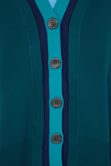 【PLUS】レイヤードペプラムニットカーディガン 詳細画像